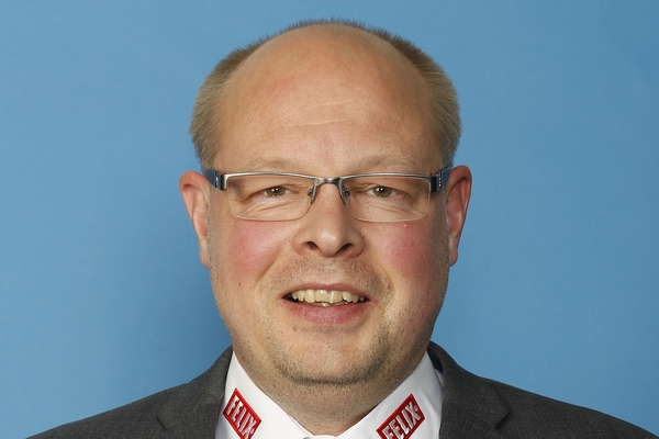 Leijonien L k ri Hakkarainen J tt ytyy Pois Jokereista SuomiKiekko