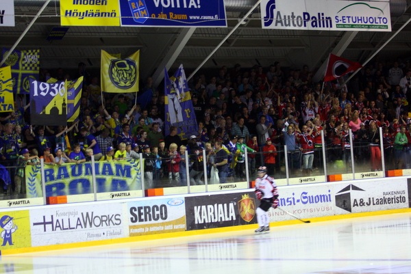 ii_rauma_lukko_assat_fanit_2012a