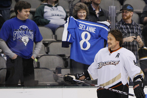 getty_selanneteemu2012d