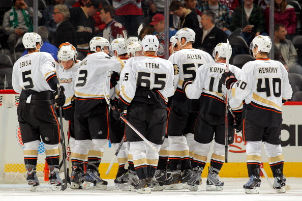 getty_anaheimducksjoukkuekuva20130207b