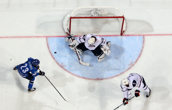 getty_gibsonjohn20130509a