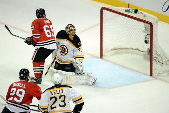 getty_chicagoblackhawksbostonbruinsgame120130613m
