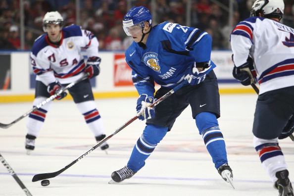 getty_nattinenjoonas20101226