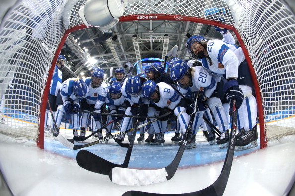 getty_naisleijonat20140215b