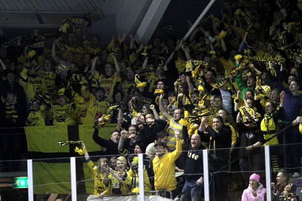 ii_saipalukko2014fanit