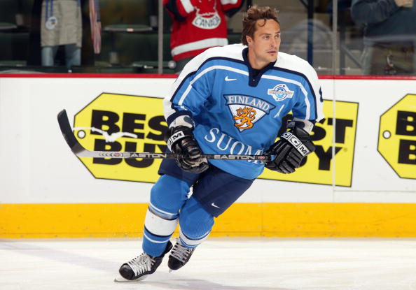 getty_selanneteemu20040910