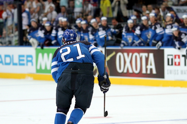 ii_tshekkisuomi2014lehteräjuhlii