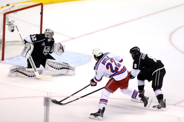 getty_losangeleskingsnewyorkrangers20140614h