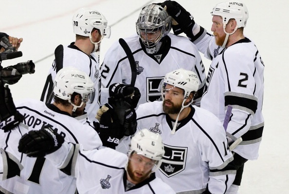 getty_newyorkrangerslosangeleskings20140610c
