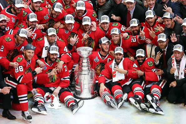 getty_chicagoblackhawks20150615c