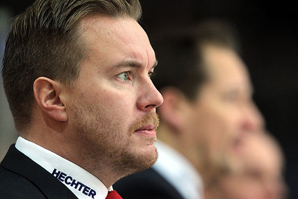 t_HIFKKakkosvalmentajaPekkaKangasalusta2015b