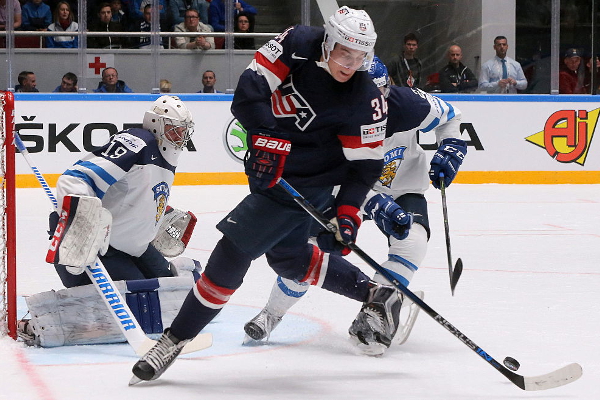 getty_matthewsauston20160509