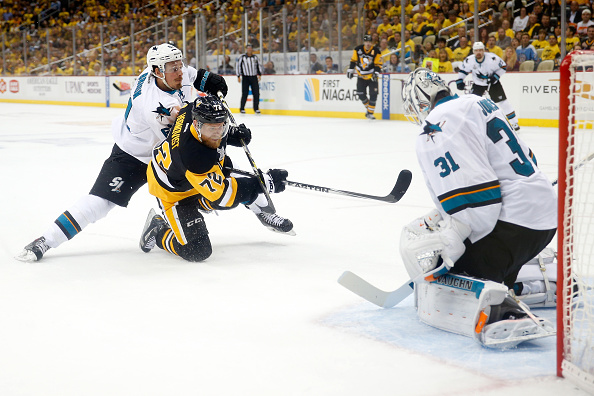 getty_jonesmartinsanjosesharkspittsburghpenguins20160610a