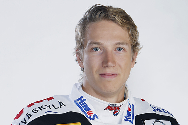 kanninen_henri_pelaajakuva_jyp_2016