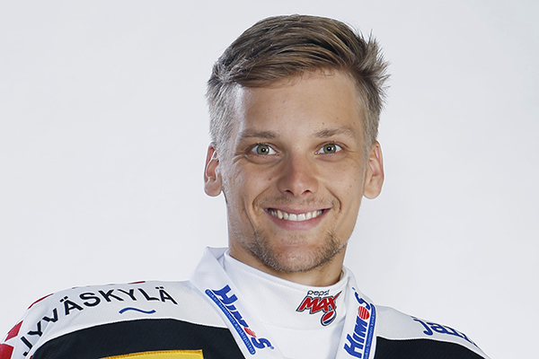 salmio_mikko_pelaajakuva_jyp_2016