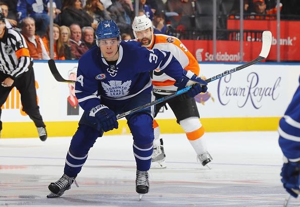 getty_matthewsauston20161111c