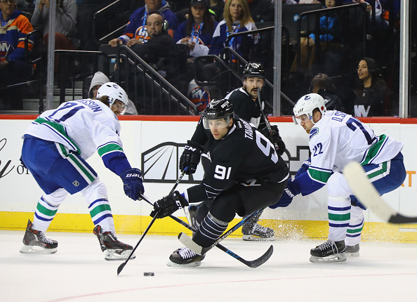 getty_tavaresjohn20161107