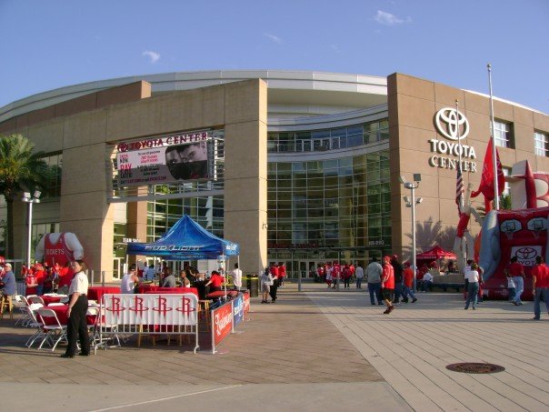 ToyotaCenter1