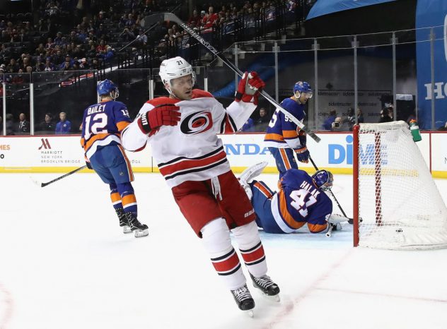 Carolina Hurricanes v New York Islanders