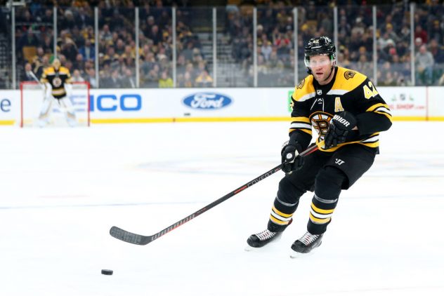 Arizona Coyotes v Boston Bruins