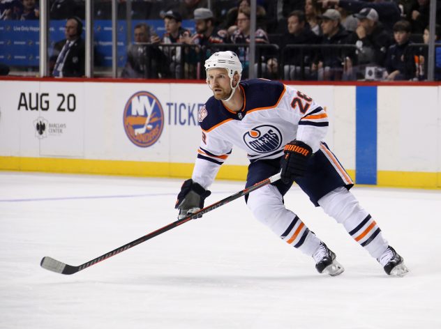 Edmonton Oilers v New York Islanders