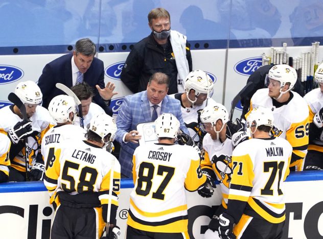 Pittsburgh Penguins v Montreal Canadiens