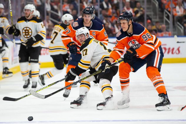 Boston Bruins v Edmonton Oilers