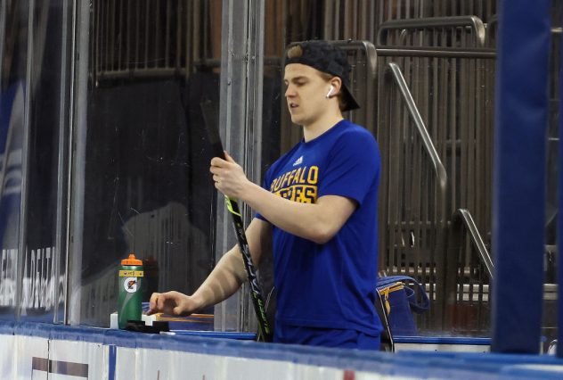 Buffalo Sabres v New York Rangers