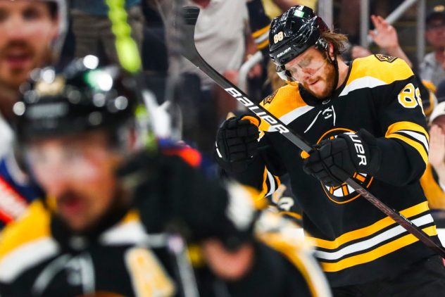 New York Islanders v Boston Bruins – Game Five