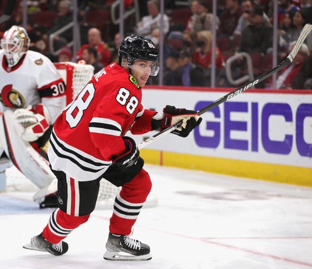 Ottawa Senators v Chicago Blackhawks