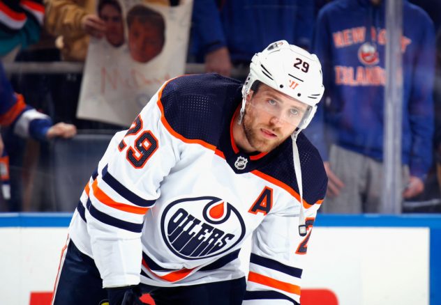 Edmonton Oilers v New York Islanders