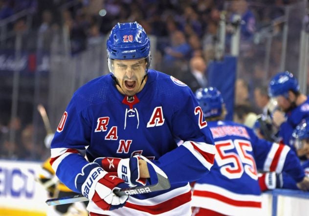 Pittsburgh Penguins v New York Rangers – Game One