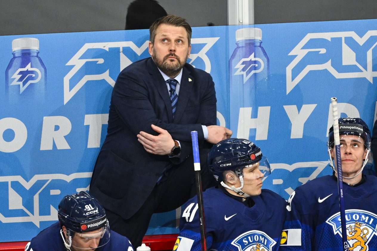 www.suomikiekko.com