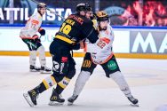 Kärppien Tommi Tikka sikaili törkeästi – Liiga rankaisi! aop_tikkatommi20250926