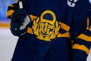 Lukko lähti sotapolulle! Irvaili videolla Ässien seuralegendalle aop_lukko20251024