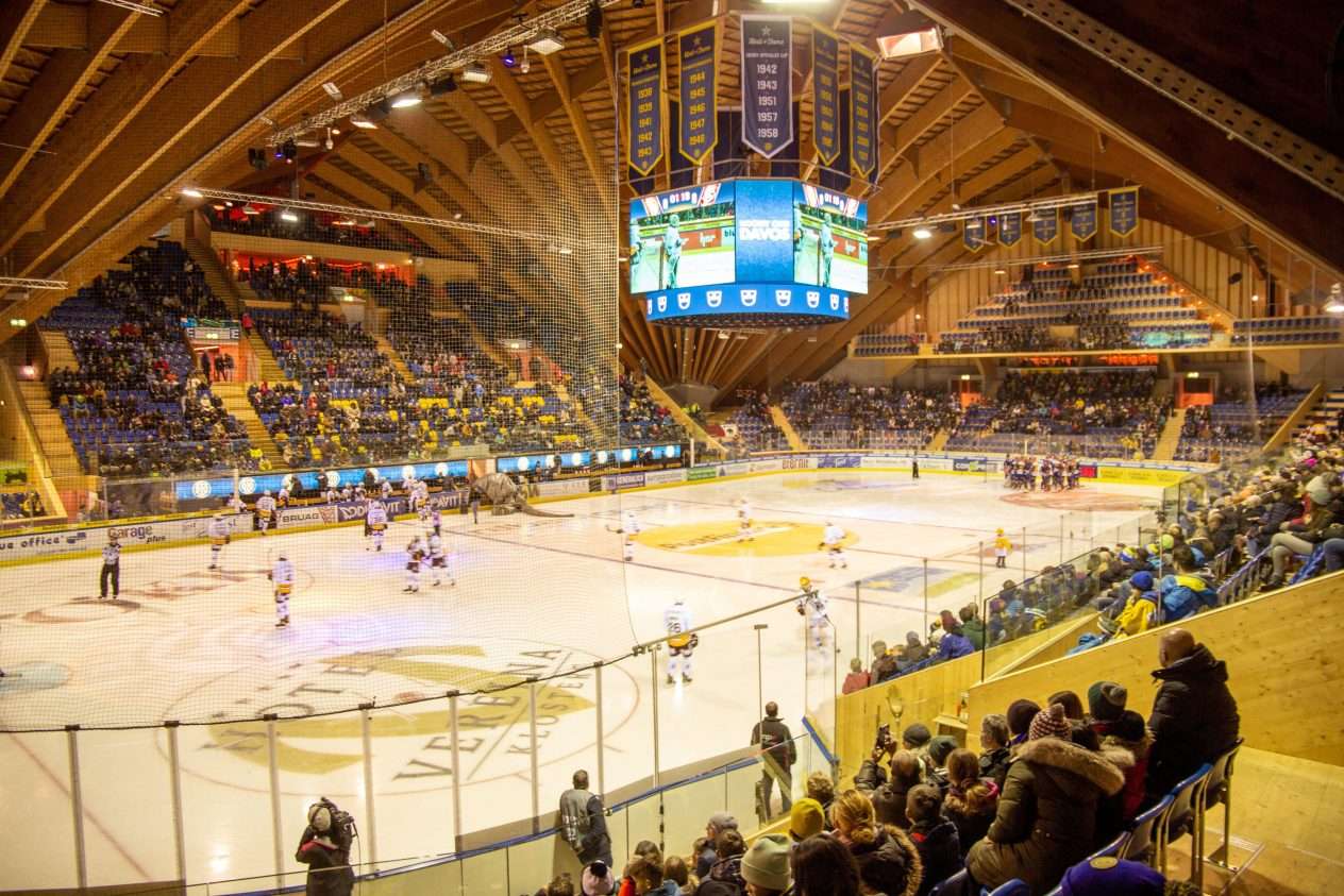Spengler Cup järjestetään vuosittain HC Davosin kotiareenalla.