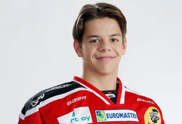jesperi kotkaniemi kiekkoareena nuorelle suomalaislupaukselle hieno jesperi kotkaniemi kiekkoareena nuorelle suomalaislupaukselle hieno